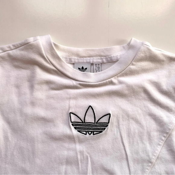 Adidas Asymmetrical Hem White T-Shirt Trefoil Embroidered Black Logo - Picture 6 of 10